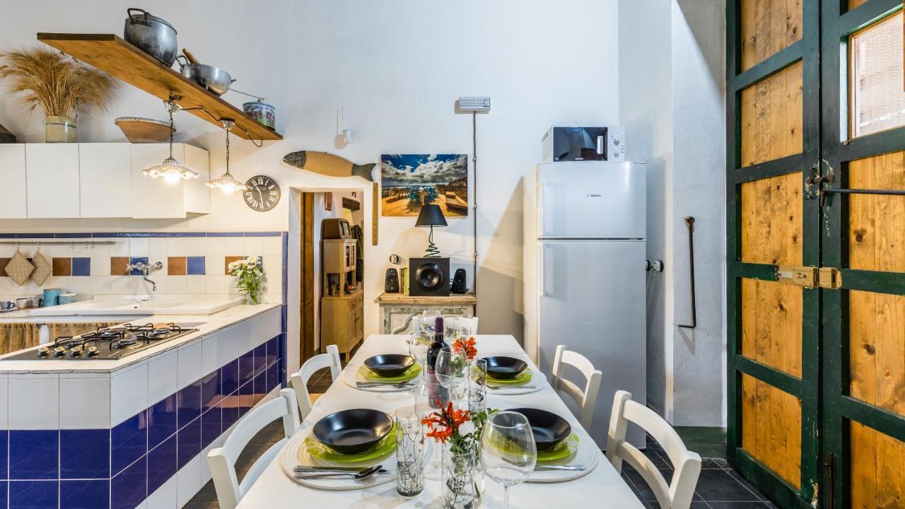 Authentic Sicilian Charm, Pool, Sea View, Wi-Fi & Parking Villa Avola Exterior photo